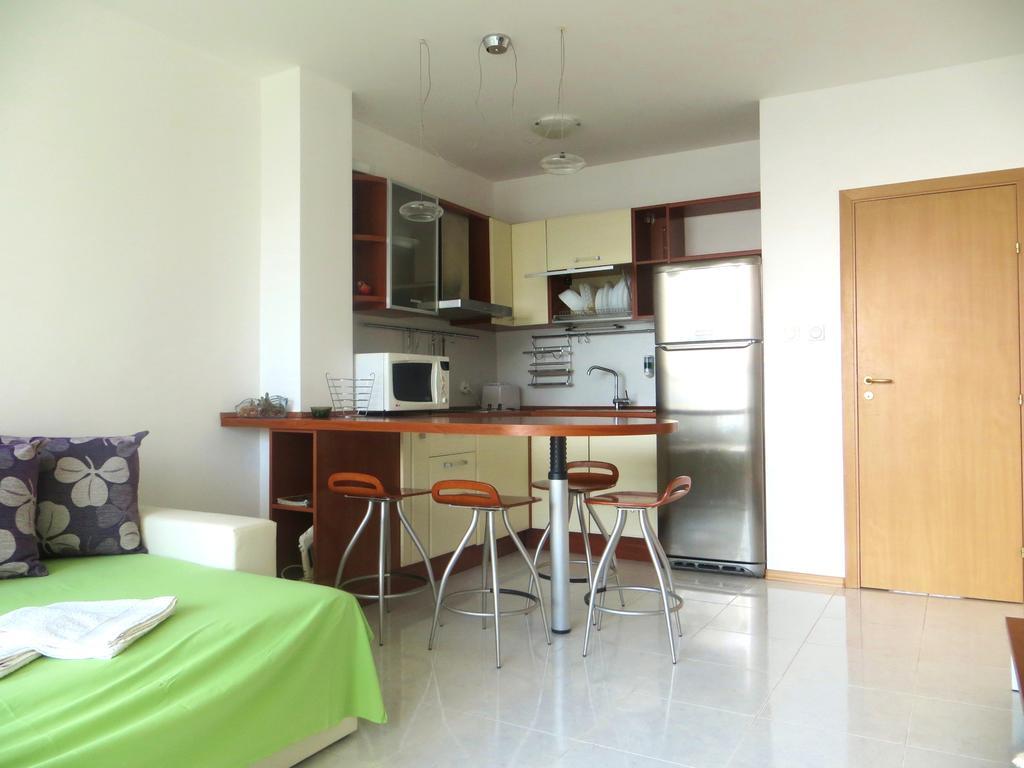 Holiday Apartment In Riviera Complex Sveti Vlas Habitación foto